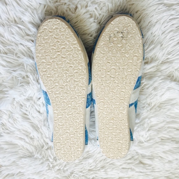 TOMS Classics Resort Striped Slip On Flats - Picture 6 of 6